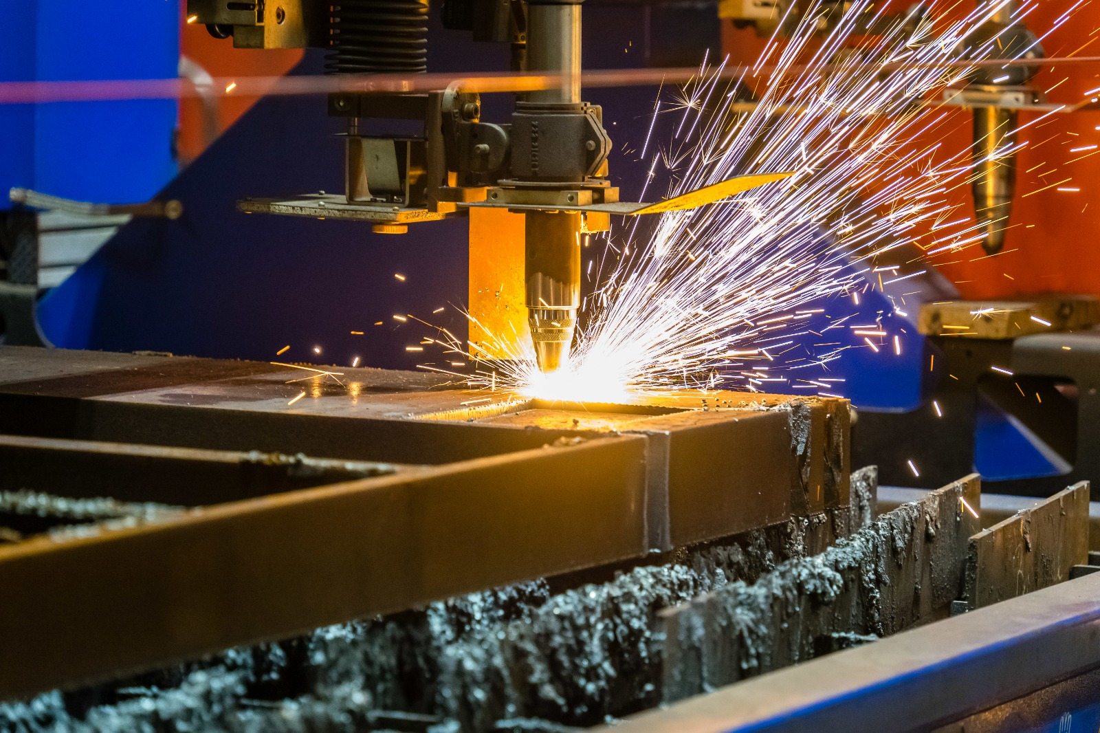 CNC Metal İşleme ve Metal İşleme Makineleri | Paslanmaz Çelik ve Sac Metal Hizmetleri